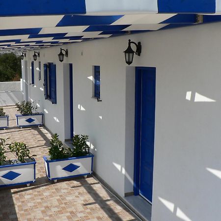 Stolidi Adamantas (Milos) Quarto foto