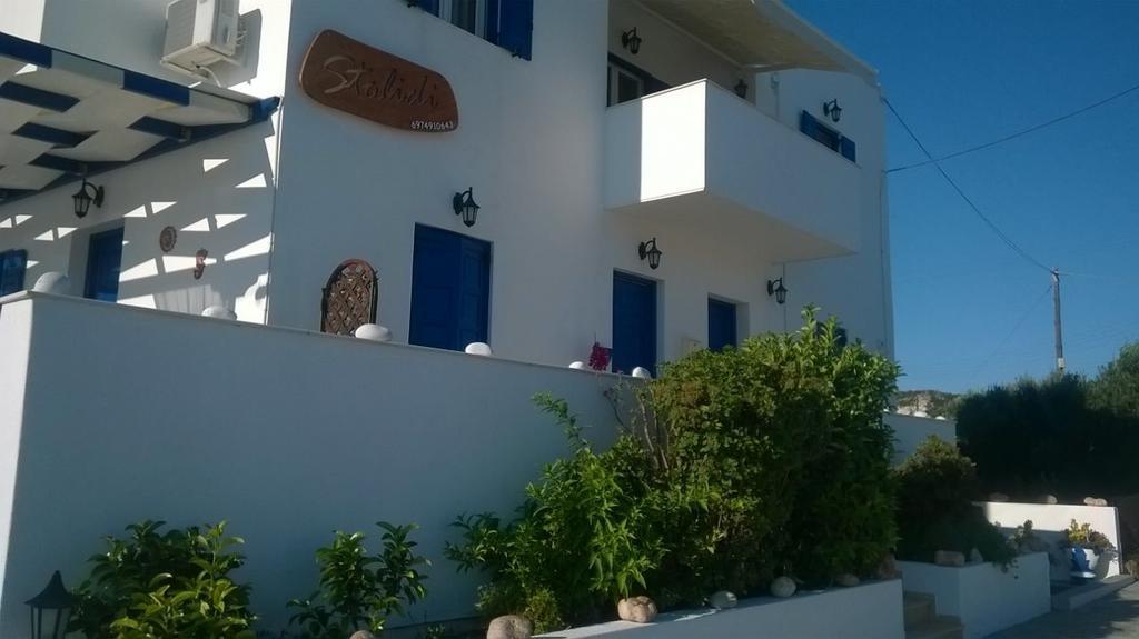 Stolidi Adamantas (Milos) Quarto foto