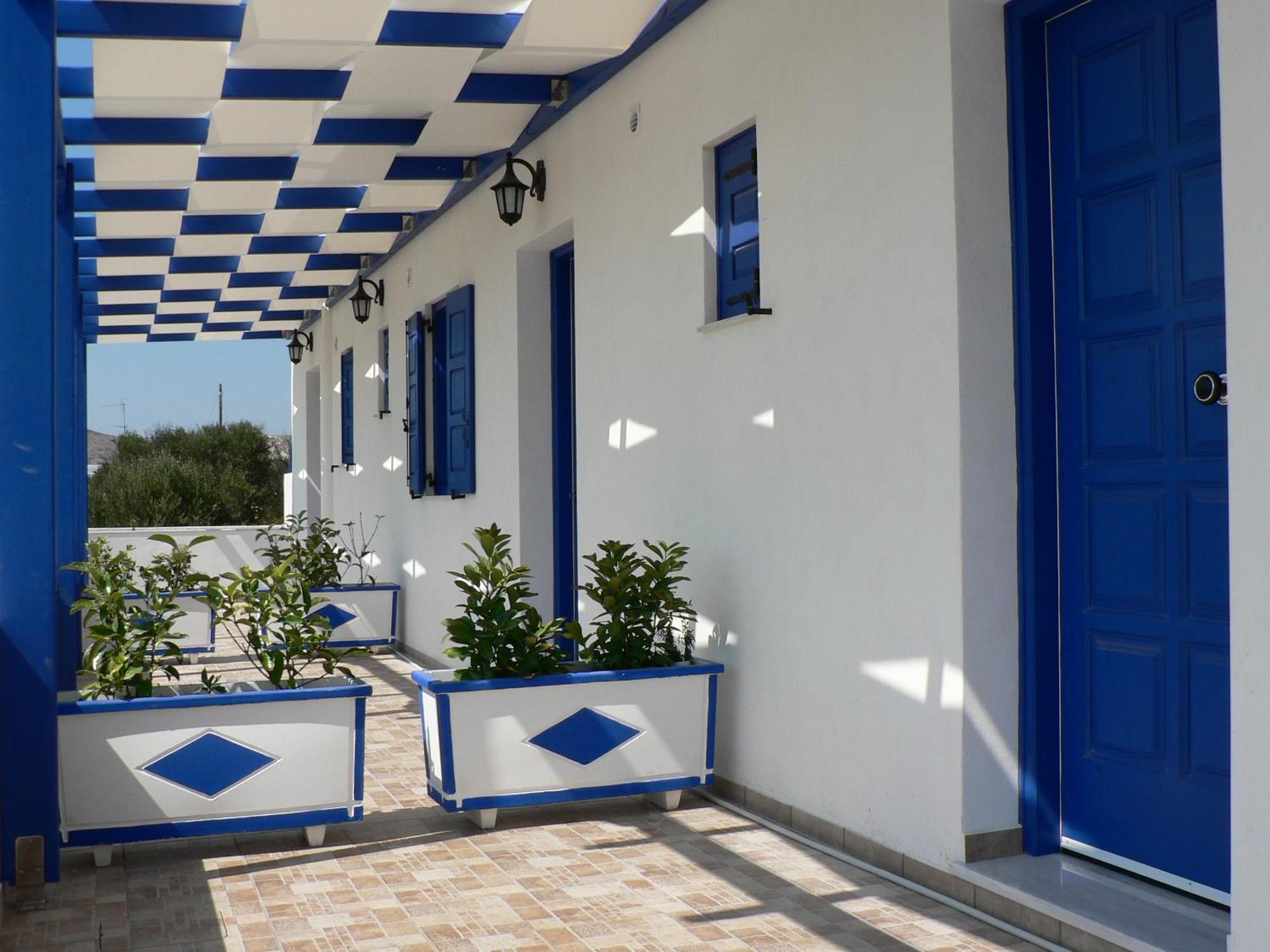 Stolidi Adamantas (Milos) Quarto foto