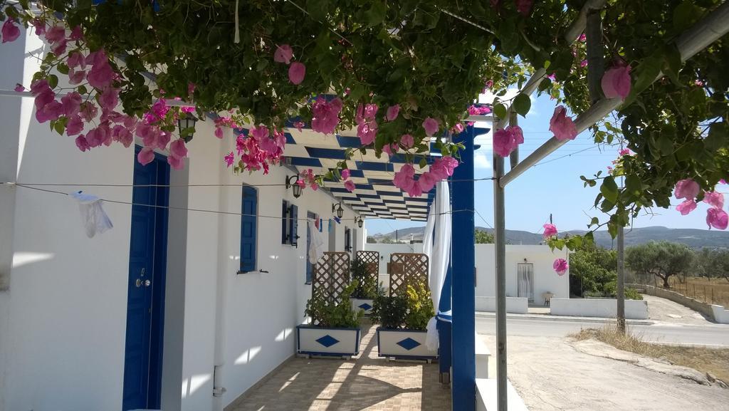 Stolidi Adamantas (Milos) Quarto foto
