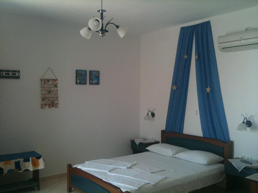 Stolidi Adamantas (Milos) Quarto foto